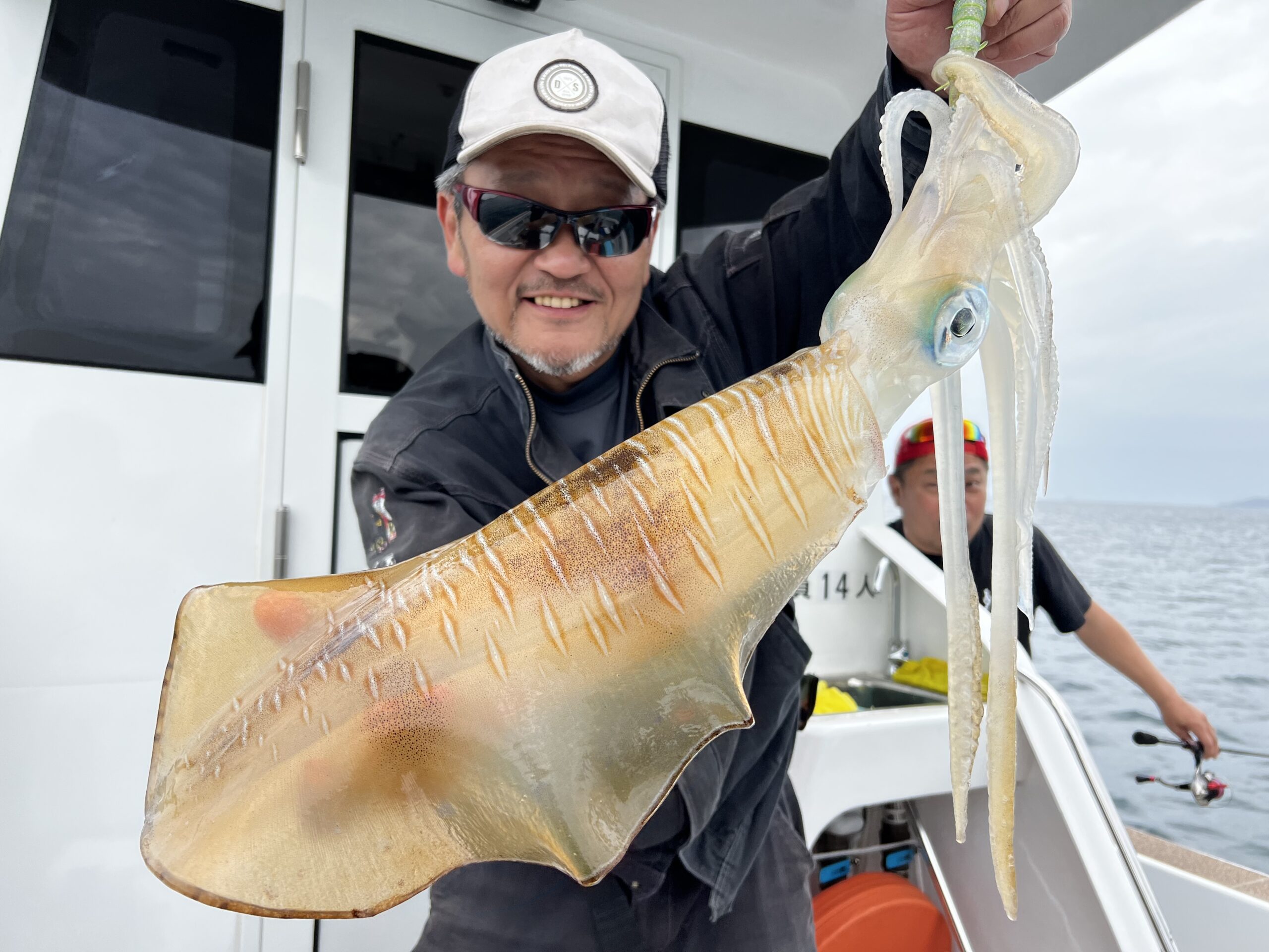 2CF1E6F1-6C8F-4AF3-9FDB-